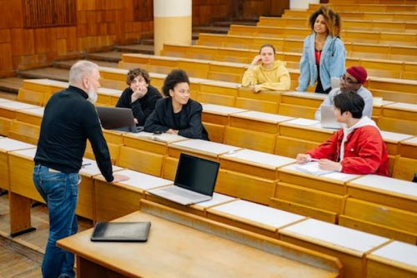内地飞泰国然后回澳门海关会问什么